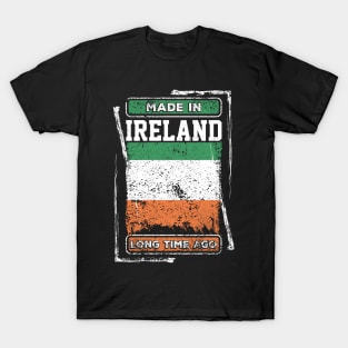 Ireland Flag Born Distressed Novelty Gift T-Shirt